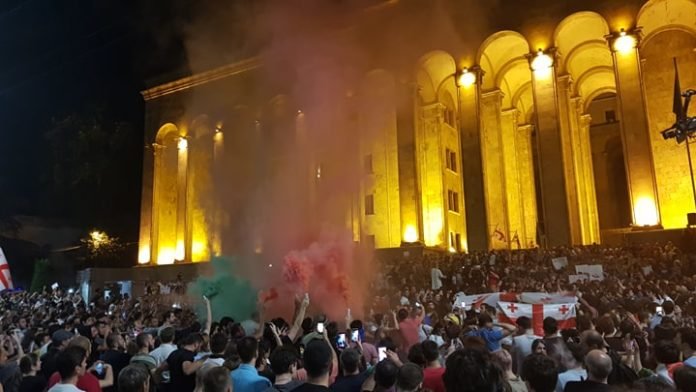 64677560_2238895073088051_8127480216105779200_n