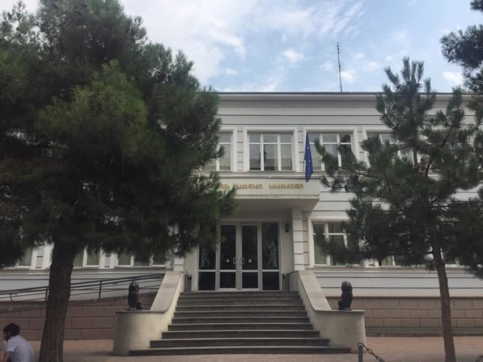 65915933_699497467162615_7022794935149527040_n