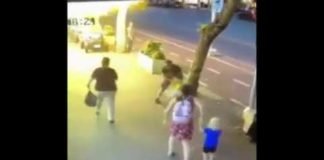 კამერებმა პეკინზე 3 წლის ბავშვის დაჭრა დააფიქსირეს (+ვიდეო)