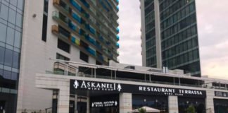 ბათუმის „ჰილტონში“ ევაკუაციაა