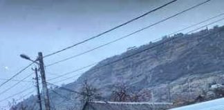 ავტოსაგზაო შემთხვევის შედეგად ავტომობილი ამოტრიალდა