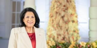 საქართველოს პრეზიდენტმა ახალი წელი სამშვიდობო მისიებში მონაწილე სამხედროებს მიულოცა