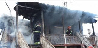 ხანძრის შედეგად ორსართულიანი საცხოვრებელი სახლი დაიწვა