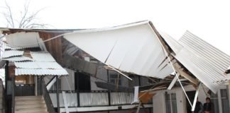 სტიქია ბოლნისში – ძლიერმა ქარმა სახლებს სახურავები გადახადა (+ფოტო)