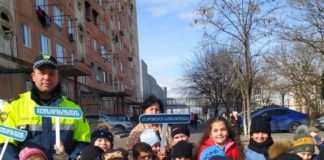 საგზაო უსაფრთხოების კამპანიის ფარგლებში, რეგიონის სკოლების მოსწავლეებთან შეხვედრები გრძელდება