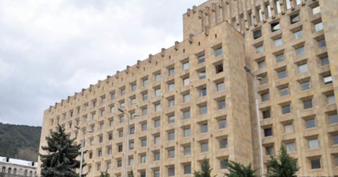 84BEE248-37A7-4209-B847-60537131BF23_w640_r1_s