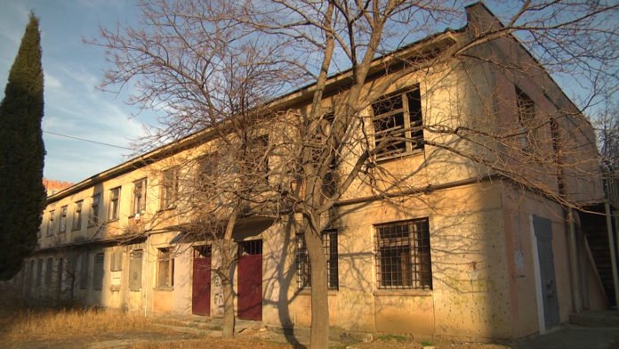 Bagebi 45.00_00_01_05.Still004