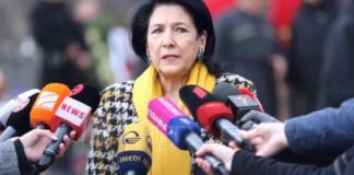 პრეზიდენტი მარნეულის შესასვლელთან არსებულ ვითარებას ეცნობა
