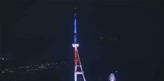 თბილისის ანძა ამერიკის დროშის ფერებში განათდა