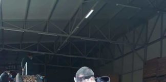 ბოლნისში კერძო სექტორმა მოწყვლად ოჯახებს 7 ტონა კარტოფილი გადასცა