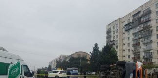 ავტოსაგზაო შემთხვევა რუსთავში – დაშავდა ერთი ადამიანი (+ფოტო)
