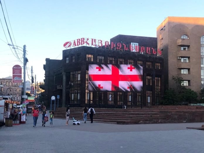 101156414_1719320454877223_5652337580427968512_o