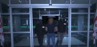 პოლიციამ გარდაბანში უკანონო ცეცხლსასროლი იარაღი ამოიღო