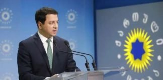 თალაკვაძე დეპუტატების პარტიიდან წასვლაზე – პოლიტიკაში ასე ხდება