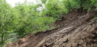 საავტომობილო გზაზე მეწყერი ჩამოწვა