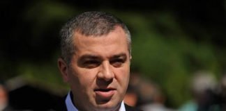 დავით ბაქრაძე- თუ რურუას არ გაათავისუფლებენ, კენჭისყრაში მონაწილეობას არ მივიღებთ