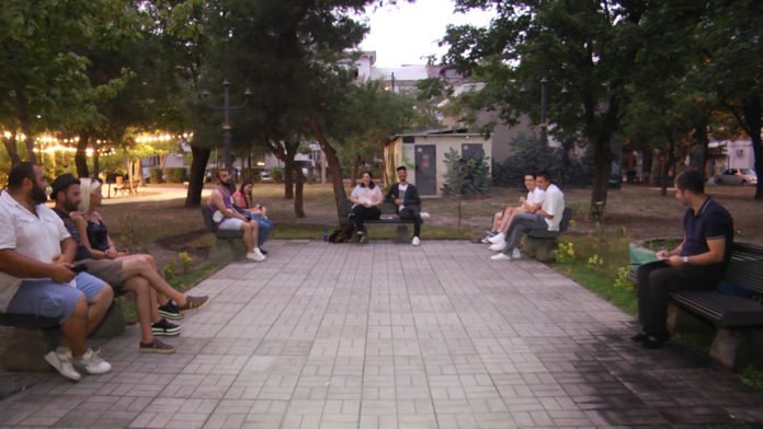 fb.00_02_56_16.Still001