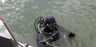 მდინარეში მაშველები მამაკაცს ეძებენ