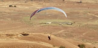 პარაპლანით გასეირნება რუსთავში-კამპანია “იმოგზაურე,იფრინე და გაერთეს” ფარგლებში გაგრძელდა (+ვიდეო)