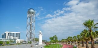 ბათუმის ბულვარში განთავსდება კარვები, სადაც მოქალაქეებს ნებაყოფლობითი ტესტირება შეეძლებათ