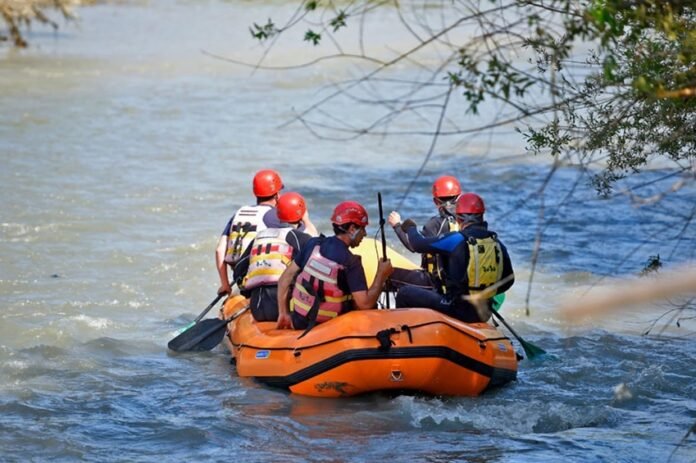 sagangebo mdinareshi edzeben