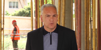 სოფელ ყარაჯალარში მოსახლეობას საჭიროების მიხედვით სურსათს ურიგებენ