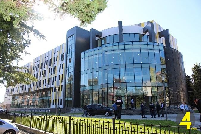 09b9492d825ed43befd0def1faeae2d3