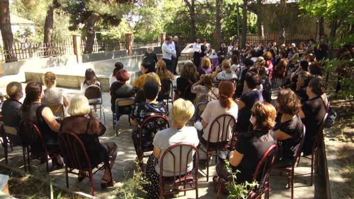 119000453_355791469137498_1864737080881615358_n