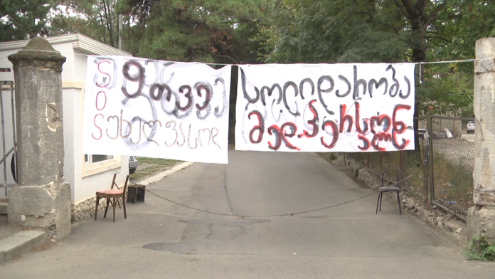 120494247_991923687937786_1483421213328250461_n