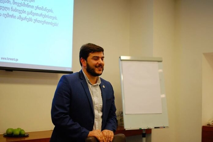 57210733_2380549621963402_3063908374794993664_n