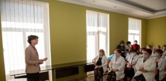 ნინო ლაცაბიძე მედპერსონალთან შეხვედრებს აგრძელებს