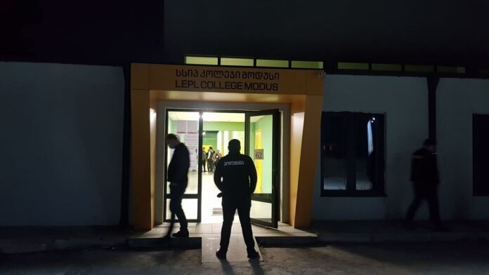 123140323_648745965805803_6545893490982647509_n