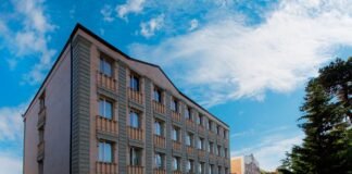 მარნეულში დაკავებული აქტივისტები ბოლნისის სასამართლოში გადაჰყავთ