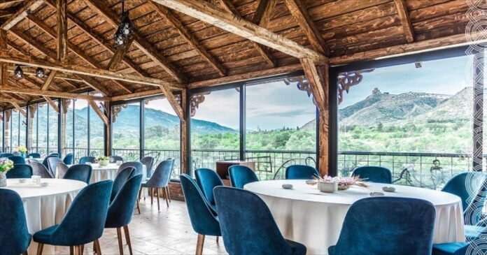 c2e7c863-0c76-46d0-a093-685286fa6258