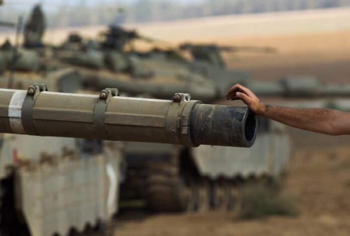 Israel tanks pull out from Gaza