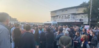 “ქართულმა მარშმა” რუსთავიდან აქციაზე მიმავალ ავტოკოლონას გზა გადაუკეტა