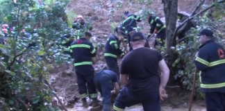 ხელვაჩაურში 120 მაშველი 40 000 ტონა მეწყრულ მასაში მოყოლილ მოქალაქეებს ეძებს