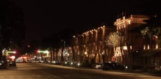 22:00-ზე გადაადგილება იზღუდება-ვინ რომელ საათამდე იმუშავებს რუსთავში?