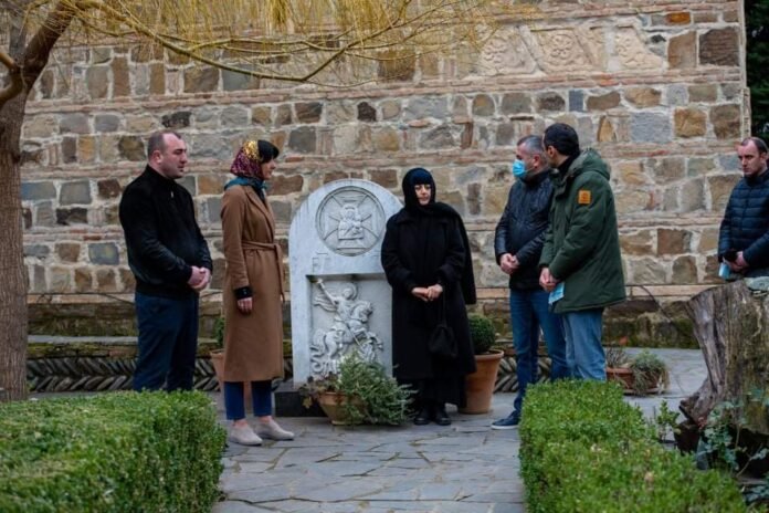 received_400825828028346