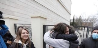 შაქარაშვილის საქმე: ბრალდებული სამი პირი გათავისუფლდა