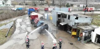 მეხანძრე-მაშველებმა თერჯოლაში ორი ავტომობილი აფეთქებას გადაარჩინეს