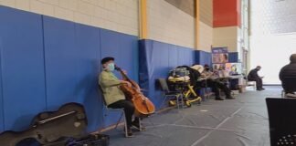 ცნობილმა ამერიკელმა მუსიკოსმა ვაქცინის მიღება კონცერტით აღნიშნა