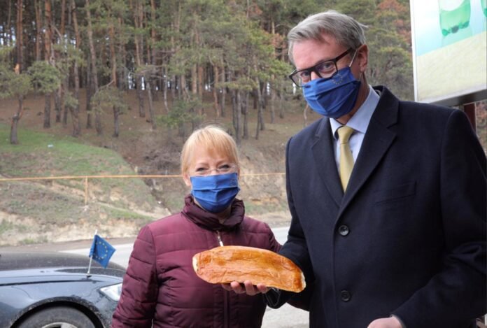 1616769340-ჰარცელი2