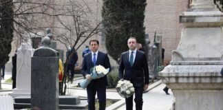 პრემიერმა და პარლამენტის თავმჯდომარემ ზვიად გამსახურდიას ხსოვნას პატივი მიაგეს