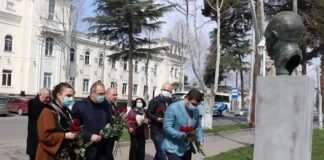 რუსთავში ზვიად გამსახურდიას ხსოვნას პატივი მიაგეს