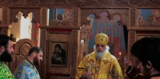 დაპირისპირების ფონზე მეუფე სტეფანემ კვლავ იგალობა