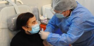 საქართველოში კოვიდ ვაქცინით პირველი ადამიანი სამეგრელოში აიცრა