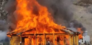 შატილში, სკოლის დამხმარე შენობაში ხანძარია