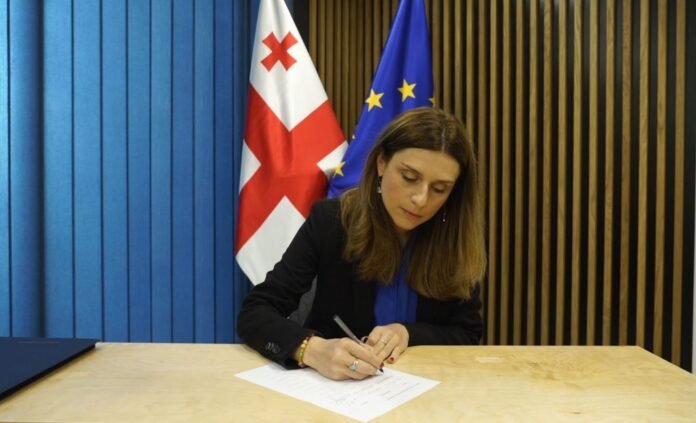 1619000178-345-1024x623