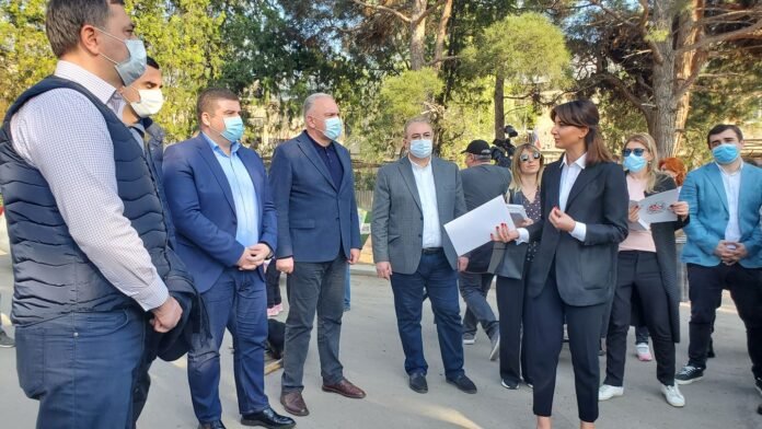 173008576_565817424383516_5846433699645353341_n